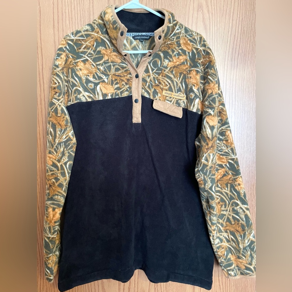 Simply Southern women’s camo hunting fleece pullover XXL